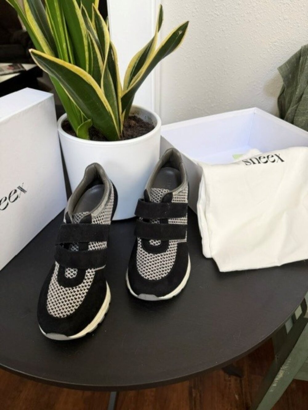 Sneex The Blake Hy-Heel Sneaker Heels Black White Print Straps US Size 8